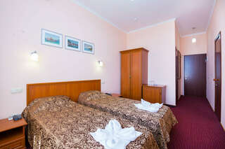 Гостиница Аллес Лазаревское Двухкомнатный "Люкс" с балконом-2