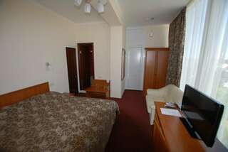 Гостиница Аллес Лазаревское Двухкомнатный "Люкс" с балконом-4