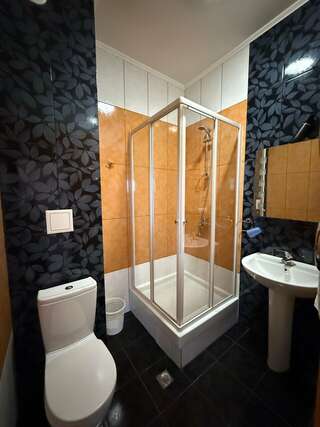 Гостиница Аллес Лазаревское Двухкомнатный "Люкс" (с видом на море), с балконом, 6 этаж-9