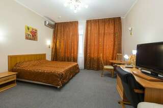 Гостиница Аллес Лазаревское Трехместный повышенного комфорта (улучшенный) с балконом-10