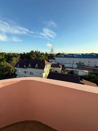 Гостиница Аллес Лазаревское Двухкомнатный "Люкс" (с видом на море), с балконом, 6 этаж-3